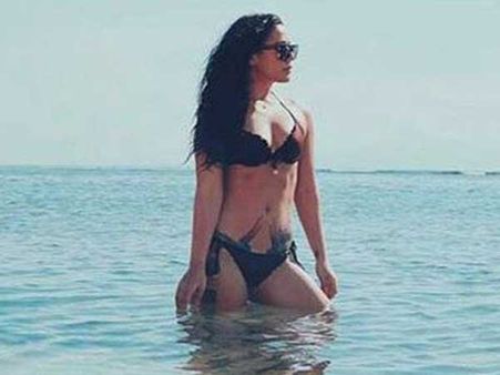 హాట్ హాట్‌గా ప్రముఖ హీరో కూతురు.. ఇంటర్నెట్‌లో వైరల్ (ఫోటోలు)