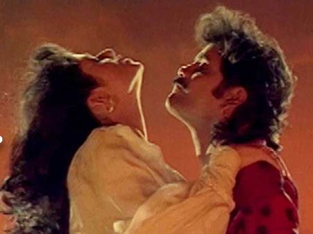 భర్తకు దూరం.. ఐదేళ్ల నుంచి బాయ్‌ఫ్రెండ్‌తో సహజీవనం.. నాగ్ హీరోయిన్ కథ ఇది..