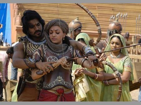 ‘మగధీర’ కాపీ వివాదం.... అల్లు అరవింద్‌పై మండిపడ్డ నిర్మాత