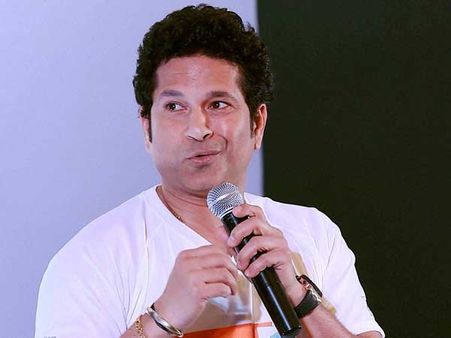 చాలాసార్లు సిగ్గు పడ్డాను.. తర్వాత భయం పోయింది.. సచిన్ టెండూల్కర్