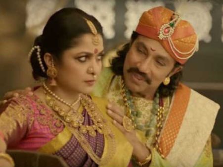 ఈ వీడియో చూసారా? కట్టప్ప తో శివగామి రొమాన్స్