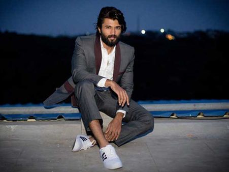 ‘పెళ్లి చూపులు’ హీరోకు... అభిమాని ఆత్మహత్య బెదిరింపు! చివరకు ఏమైందంటే...