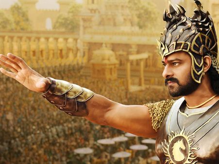 బాహుబలి-2 సినిమా చూస్తుండగా విషాదం