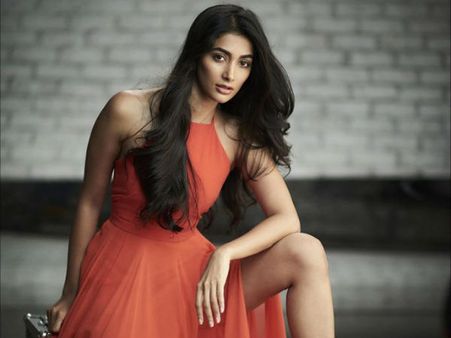 కథ కోసం బికినీ వేశా, తప్పేముంది?: పూజా హెగ్డే