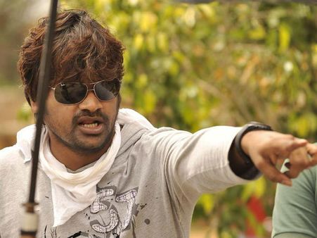 ఆ ఒక్కడి రివ్యూకు హరీశ్ భయపడ్డాడా? అందుకే మాటల దాడా?