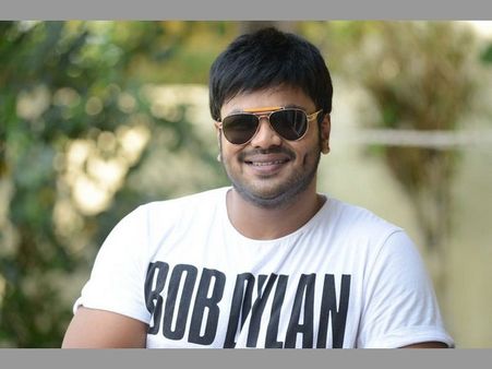 ఏం... పిచ్చి పిచ్చిగా ఉందా? క్లాస్ పీకడంతో ట్వీట్ డిలీట్ చేసిన మంచు మనోజ్?