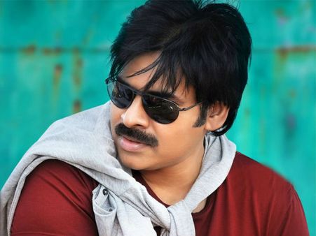 దిమ్మ తిరిగే ఆఫర్ : పవన్ కోసం 60 రోజులకు 40 కోట్లు ?