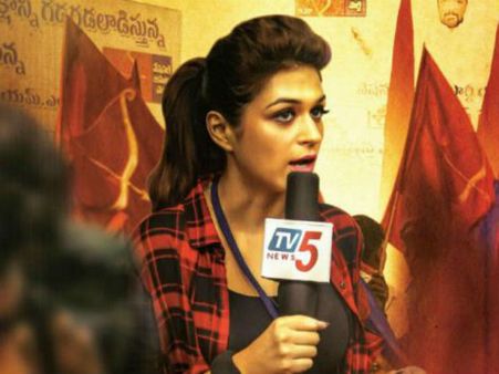 అర్నాబ్ గోస్వామిలా... జర్నలిస్టు పాత్రలో శ్రద్ధా దాస్!