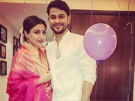 చీర కట్టుకున్నావు.. నీవు ముస్లిం కాదు పో.. సైఫ్ ఖాన్ సోదరికి చేదు అనుభవం..