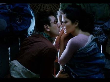 తాత బాటలోనే నడుస్తున్నా, ఫ్లాప్‌ అయితే రిటర్న్‌ ఇచ్చేస్తా: హీరో ప్రకటన