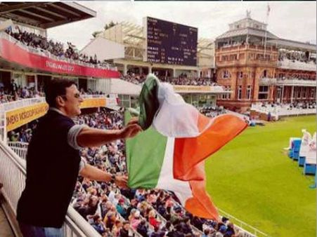 జాతీయ జండాకు అవమానం: నన్ను క్షమించండీ, ఏం జరిగిందంటే..