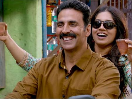 దారుణం: సగం సినిమా లీక్ చేసారు, సెకండాఫ్ మొత్తం నెట్ లోనే