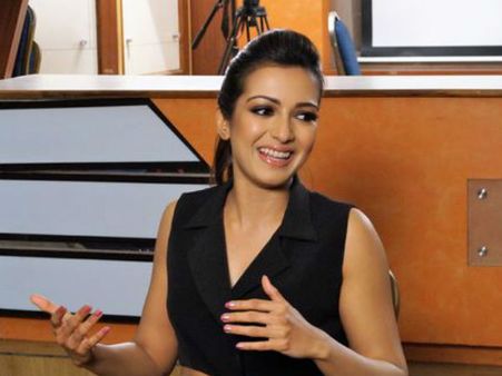 పూరీ జగన్నాథ్ ట్రై చేశారు.. ఆ విషయంలో వర్కవుట్ కాలేదు.. డ్రగ్స్ అనేది.. క్యాథరిన్