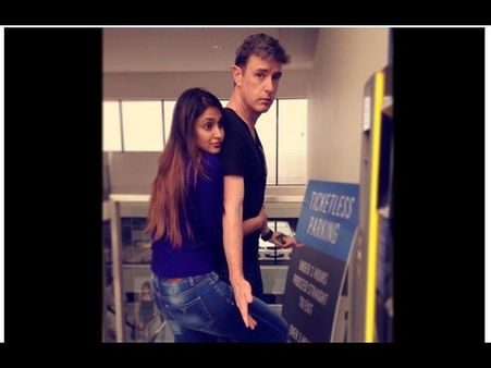 నా ప్రియుడి గురించి నీచంగా మాట్లాడుతారా?.. తలదించుకోవాల్సి వస్తున్నది.. ఇలియానా