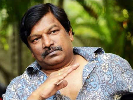 ఆ హీరోకు జ్ఞాపకశక్తి తక్కువ.. రెండు డైలాగులు చెప్పలేడు.. రాంచరణ్ గురించి కృష్ణవంశీ..