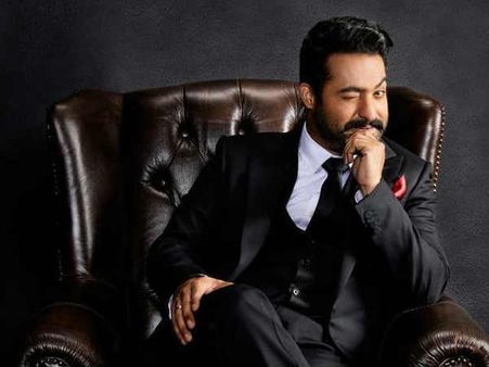 ఎన్టీఆర్ ‘బిగ్‌బాస్‌‌’కు స్టార్ గ్లామర్.. హీరోయిన్ల పేరు తెలిస్తే దిమ్మతిరుగాల్సిందే..