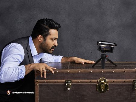 ‘బిగ్‌బాస్’ డేట్ ఫిక్స్: 12 మంది సెలబ్రిటీలు, 60 కెమెరాలు, 70 రోజులు!