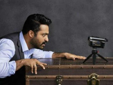 బిగ్‌బాస్‌లో మంచు లక్ష్మీతోపాటు మరో హాట్ హీరోయిన్..