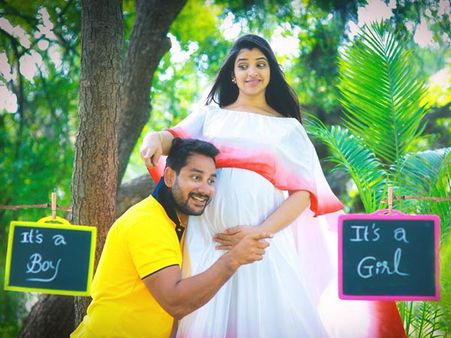 తెలుగు యాంకర్ శ్యామల ప్రెగ్నెన్సీ ఫోటో షూట్