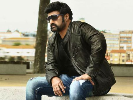 రెండు రాష్ట్రాల ఫ్యాన్స్‌కు కన్వినెంటుగా... ‘పైసా వసూల్’ ఆడియో రిలీజ్ వేదిక!