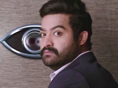 సెలబ్రిటీల ప్రాణాలకు ముప్పు.. ఎన్టీఆర్ బిగ్‌బాస్‌‌పై కేసు.. ప్రిన్స్, ముమైత్‌కు బాసటగా..