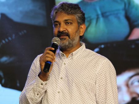 చిరు ‘సై..రా’ కు అదే బలం, ఇది నా అదృష్టం: రాజమౌళి