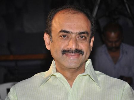 ఓ వైపు డ్రగ్స్ కేసు కలకలం: రామానాయుడు స్టూడియోకు పోలీసులు!