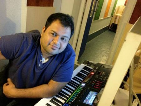 ‘సై...రా నరసింహారెడ్డి’....ఆ క్రెడిట్ రెహమాన్‌ది కాదు, తనదే అంటున్న థమన్!