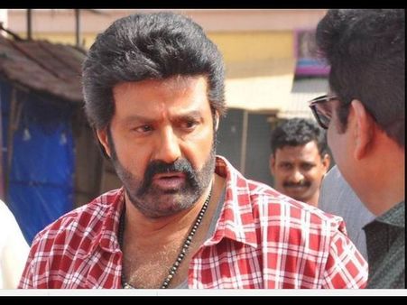 బాలయ్య 102 సినిమా స్టోరీ లీక్.. నెట్‌లో హల్‌చల్ చేస్తున్న కథ ఇదే..