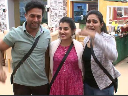 బిగ్ బాస్ ఫైనల్ వీక్ డే 1: తీన్ మార్ డాన్సులు, సిల్లీ గొడవలు, ఏడిపించడాలు...