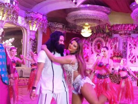 అతడిపై సినిమా మొదలైంది: ఆ నీచమైన పనులన్నీ చూపిస్తారా?