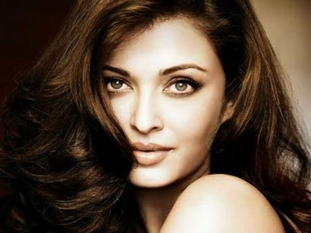 కోటిన్నర ఇస్తే ఐశ్యర్యతో రొమాన్స్ చేస్తా.. హీరోకు షాకిచ్చిన దర్శకుడు