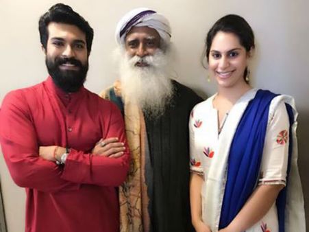 ర్యాలీ ఫర్ రివర్: సద్గురును కలిసిన రామ్ చరణ్-ఉపాసన