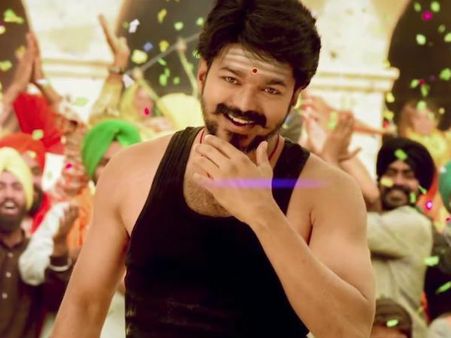 మెర్సల్‌కు మరో తలనొప్పి.. సెన్సార్ సర్టిఫికెట్ రద్దు చేయాలంటూ పిటిషన్