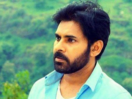 పవన్ కళ్యాణ్‌పై సెటైర్ వేస్తూ వర్మ వీడియో... దారుణంగా ఉంది, కానీ నవ్విస్తుంది!