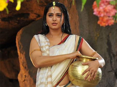 భాగమతిలో ఇద్దరు అనుష్కలు? ఈ సినిమాతో ఇది మూడోసారి