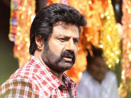 బాలయ్య సెంటిమెంట్ తప్పలేదు: మళ్ళీ సింహమే