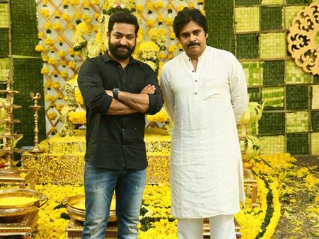 పవన్, ఎన్టీఆర్ కలయిక అందుకేనా?.. హీరో, ఫ్యాన్స్‌ల ఈక్వేషన్స్ మారుతున్నాయా?