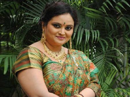 టీవీ యాంకర్ మల్లిక మరణం వెనుక అసలు కారణమేమిటో తెలుసా!