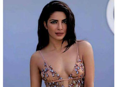 కేవలం సెక్స్ కోసం అలా చేయట్లేదు, వాళ్ళకి అదొక సాటిస్ఫాక్షన్: ప్రియాంకా చోప్రా