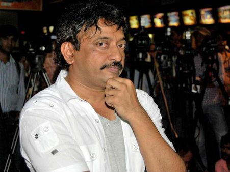 లక్ష్మీ’స్ ఎన్టీఆర్.... ఆ ఫోటోస్ పోస్టు చేసి టెన్షన్ పెడుతున్న వర్మ!