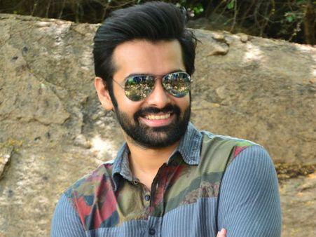 అమ్మాయిలకు కమిట్ కాను.. అప్పుడు బ్రేకప్ జరిగిన ఫీలింగ్ కలిగింది .. రామ్