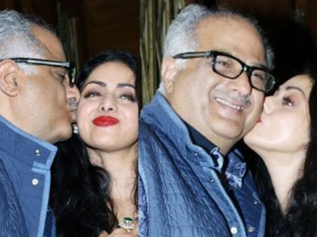 ఒక్క ముద్దుకే చచ్చిపోతున్నారు: వైరల్ అవుతున్న శ్రీదేవి ముద్దుల ఫొటో