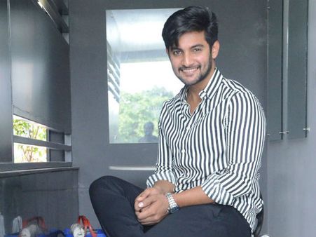 రాజమౌళి అంత డైరెక్టర్ అవ్వాలనే క్యారెక్టర్, కానీ అన్నీ అప్పులే... (హీరో ఆది ఇంటర్వ్యూ)