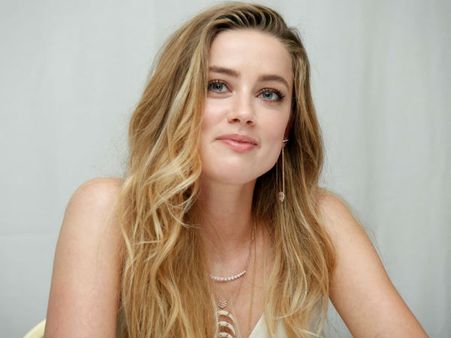 నేను బైసెక్సువల్ అని అందరికీ తెలిసి పోయింది: మీడియాపై నటి ఆగ్రహం