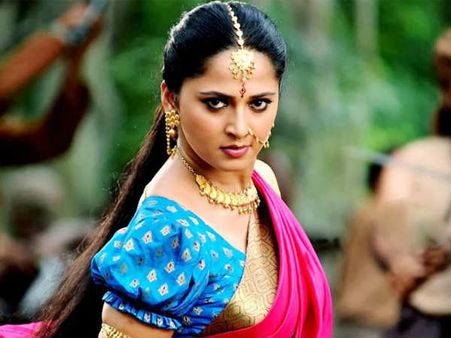 విమర్శలకు అనుష్క ధీటైన జవాబు.. జేజమ్మ స్టామినా ఇదే..