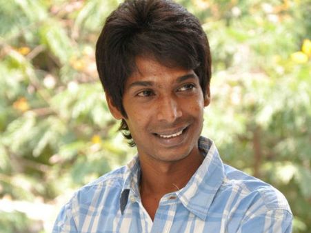 థియేటర్స్ దొరుకుతాయో లేదో అన్నదే మా భయం: ధనాధన్ ధనరాజ్