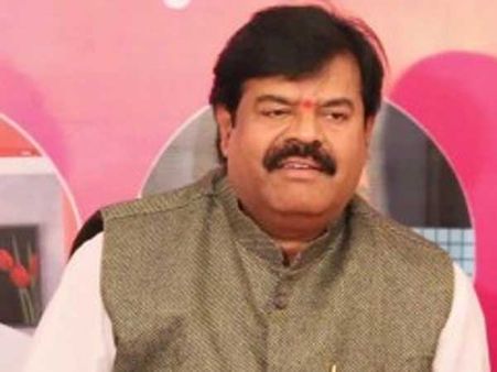 పద్మావతి రచ్చ మాములుగా లేదు..!