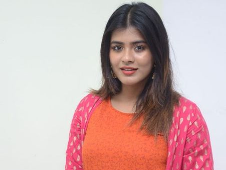 పట్టించుకోవడం మానేశా.. చిన్న గ్యాప్ ఉంది.. అందుకే దూరం.. హెబ్బా పటేల్ (ఇంటర్వ్యూ)