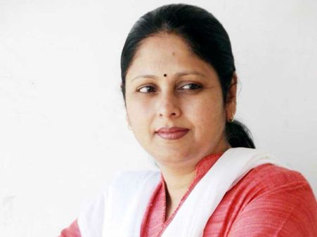 మరోసారి తెరమీదకి సహజనటి: ఆ విషాదం తర్వాత మళ్ళీ సినిమాలోకి జయసుధ